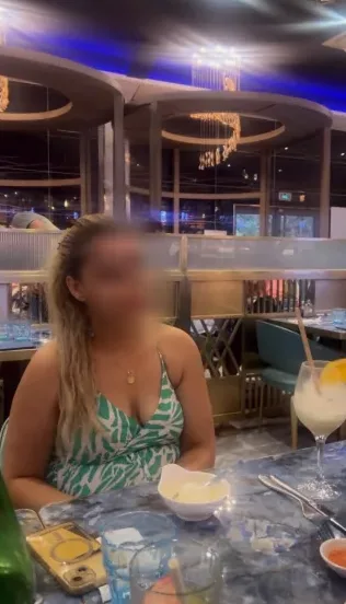 Anna, 40