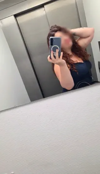 Bianca, 34