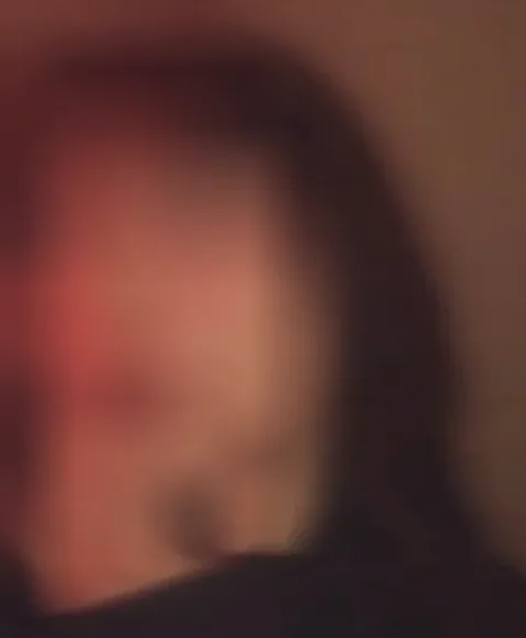 Denise, 19