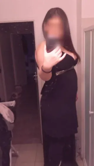 Fiona, 39