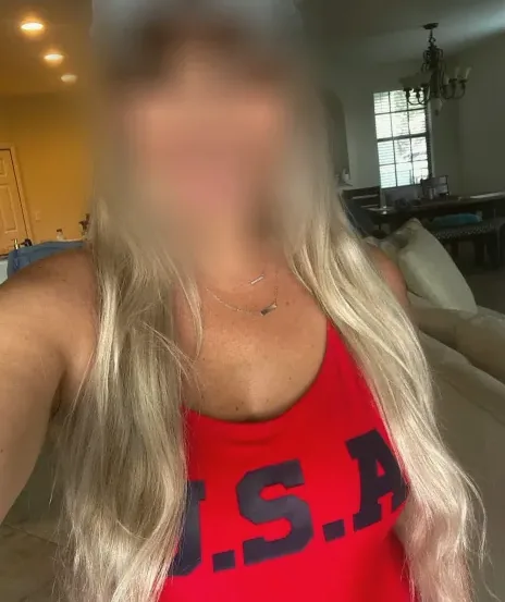 Jana, 38