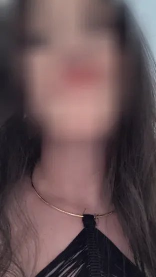 Janina, 27