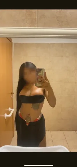 Janina, 26