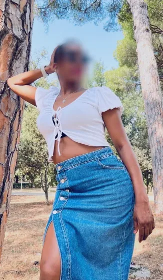 Katrin, 37
