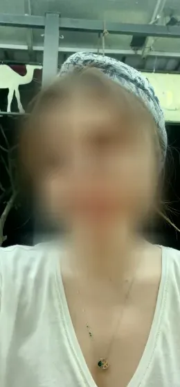 Laura, 36