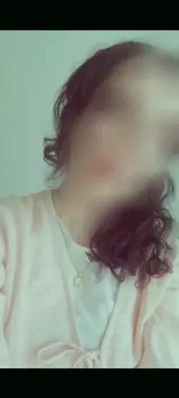 Melanie, 27