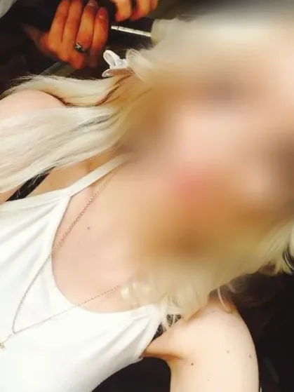 Nadja, 37