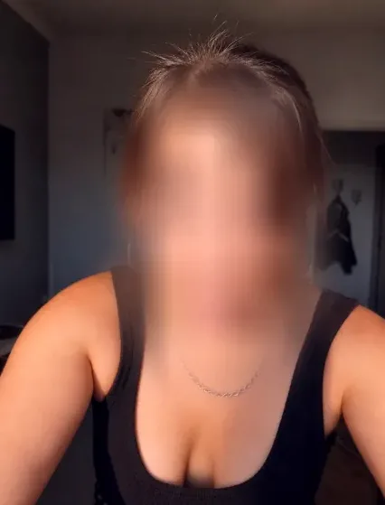 Paula, 34