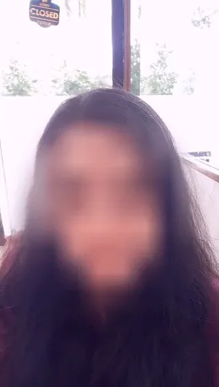 Sophie, 29