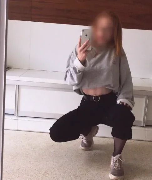 Viktoria, 36
